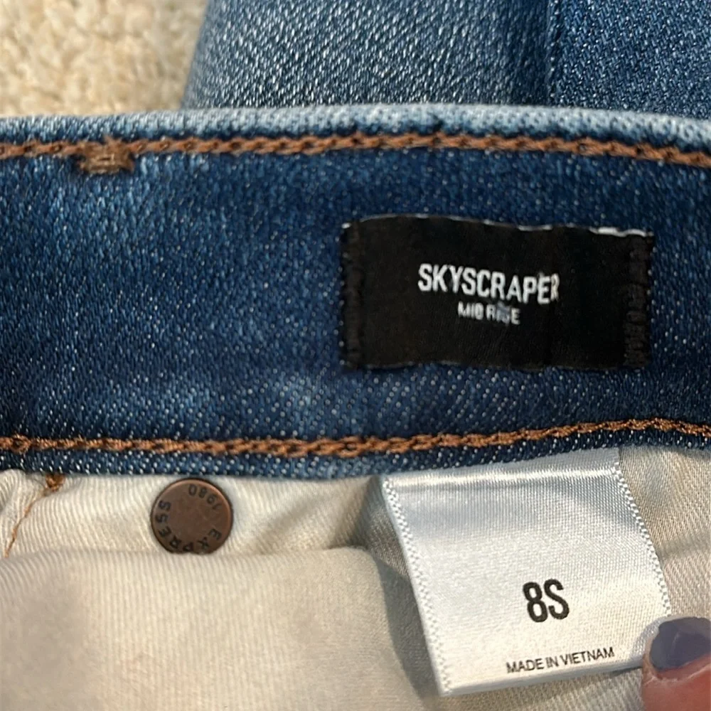 Express Skyscraper Mid Rise Medium Wash Jeans - Picture 7 of 9